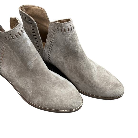 Lucky Brand Bustina Suede Bootie Womens Size 9 Taupe Ankle Cutout Western Fall - Picture 2 of 11